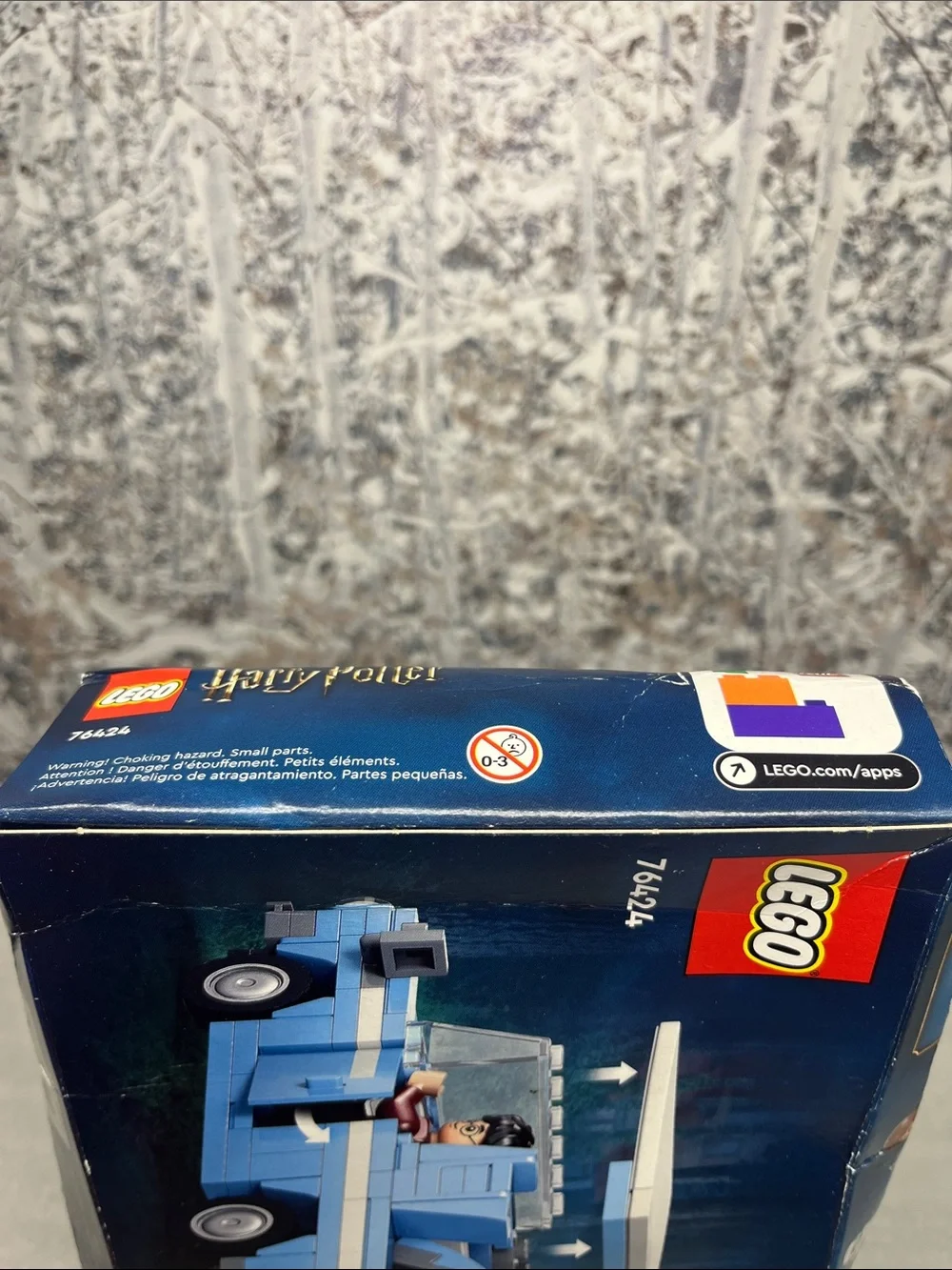 LEGO Harry Potter Flying Ford Anglia (set 76424)